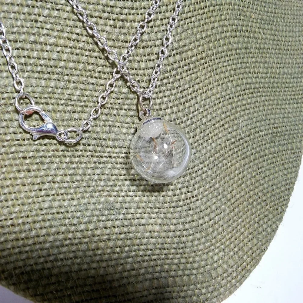 Women`s silver tone dandelion seed glass globe nec